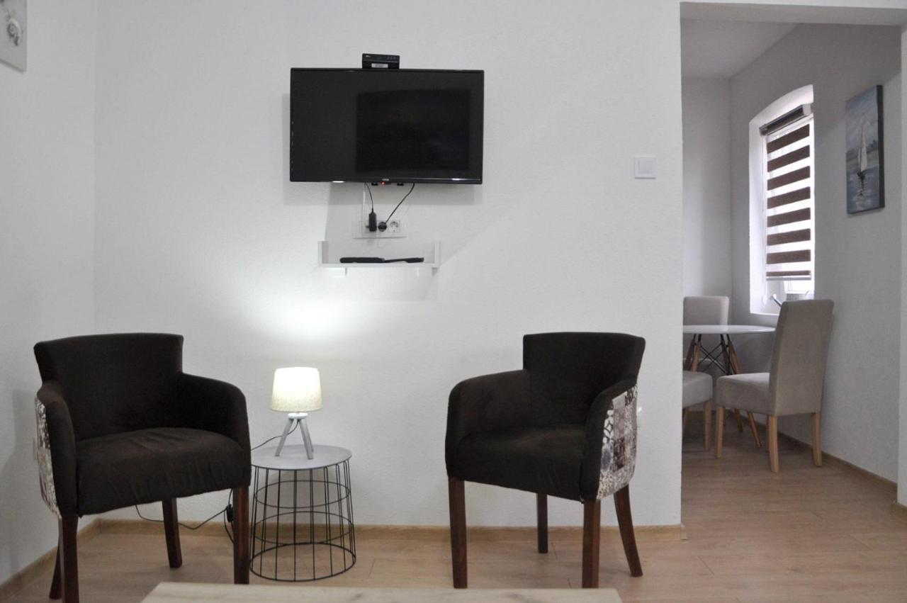 Appartement Old Marine House à Tivat Extérieur photo
